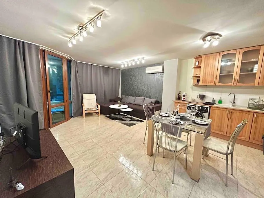 By The Sea Apartment Varna