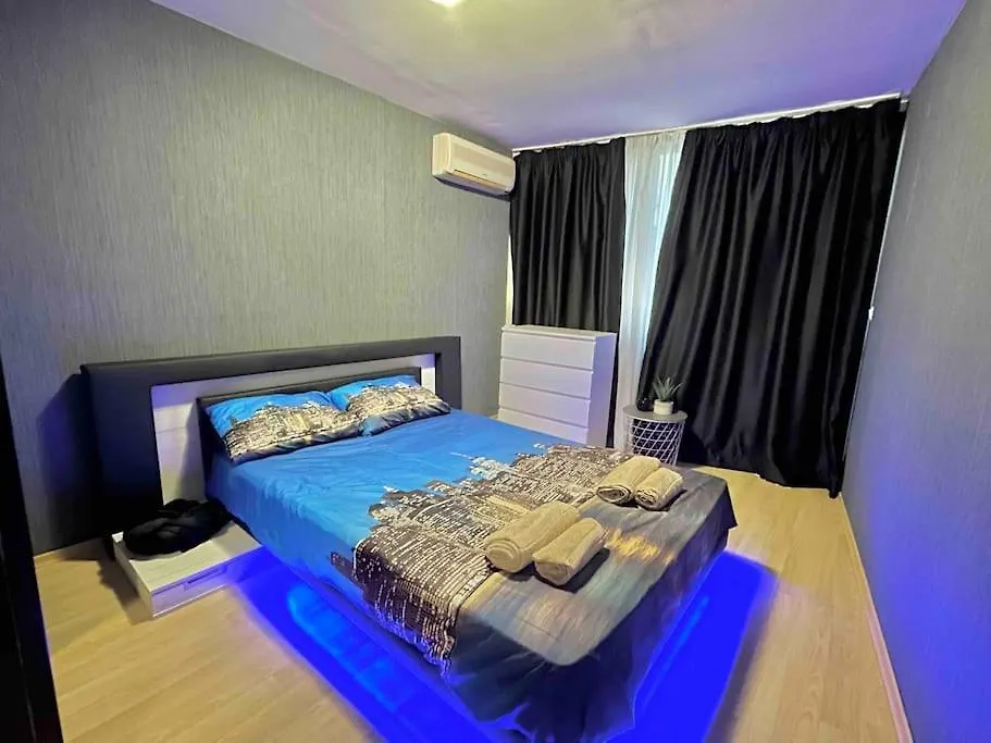 By The Sea Apartment Varna