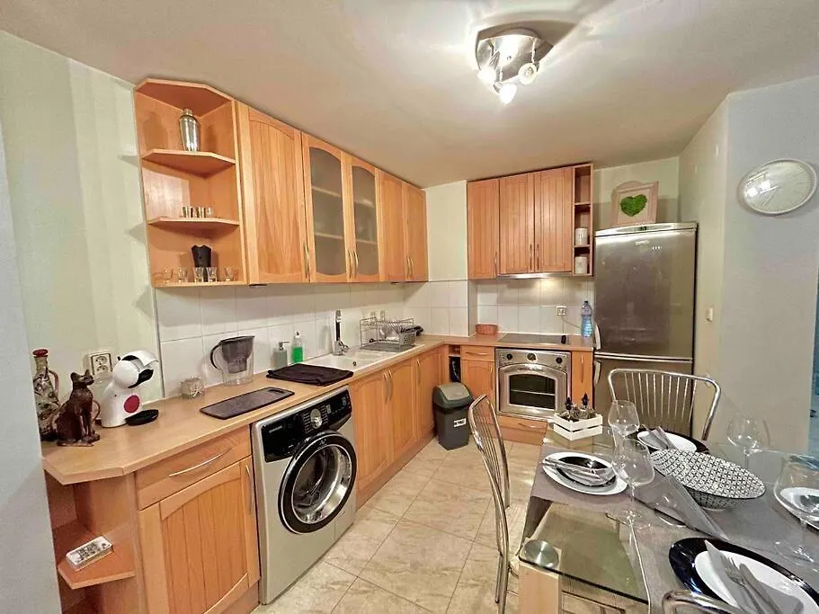 By The Sea Apartment Varna