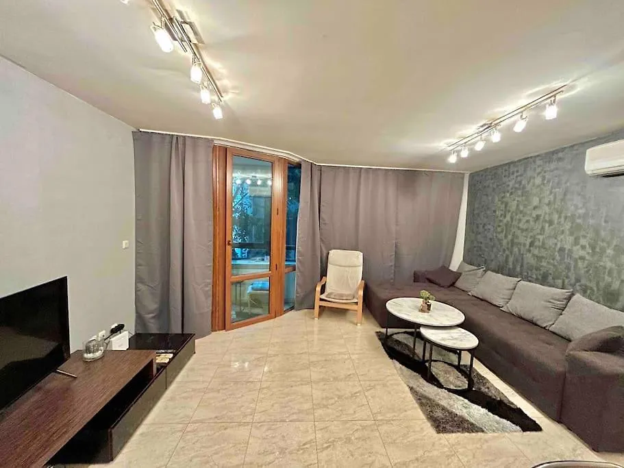 By The Sea Apartment Varna